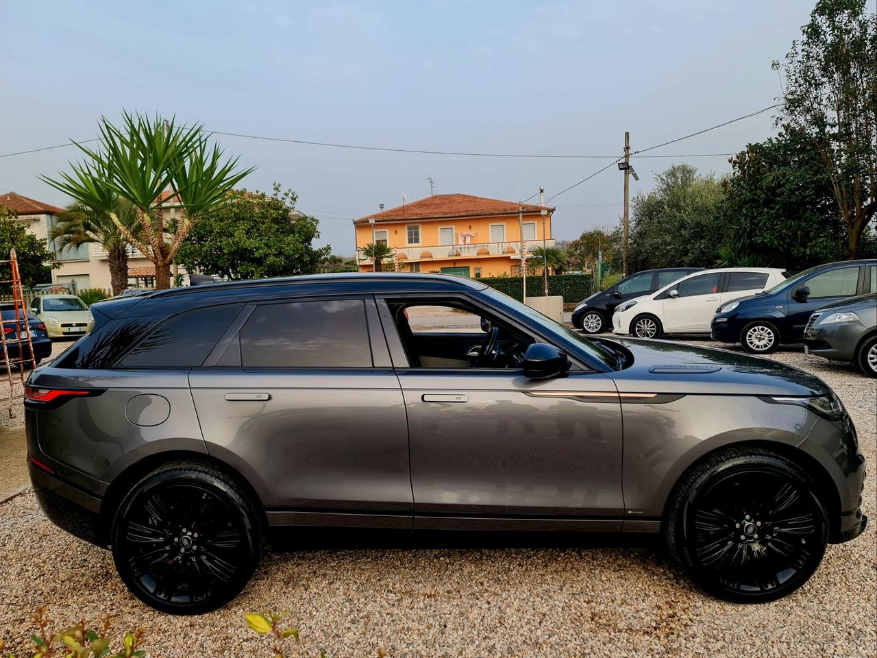 Land Rover Range Rover Velar Range Rover Velar 2.0D I4 240 CV R-Dynamic HSE
