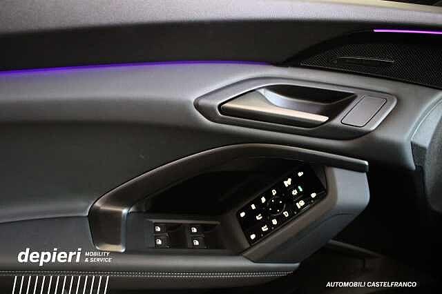 Audi Q5 TDi S tronic quattro Launch edition one mHEV+