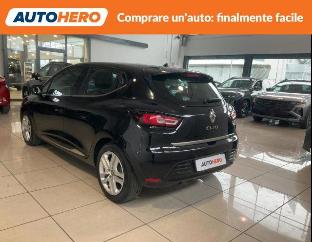RENAULT Clio TCe 12V 90 CV 5 porte Moschino Zen