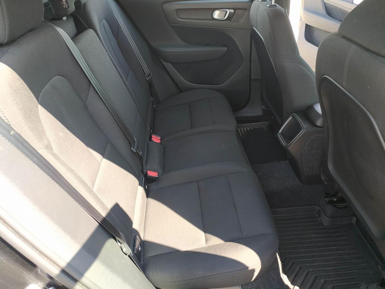 Volvo XC40 Momentum D3 #6463