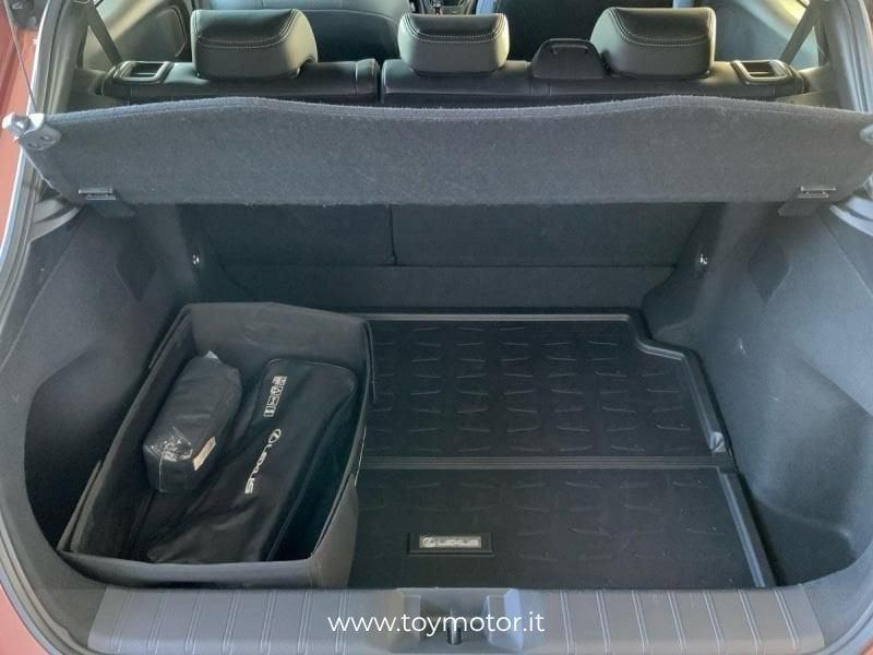 Lexus LBX Hybrid Relax