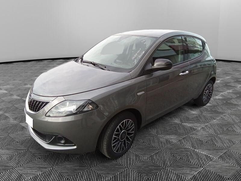 Lancia Ypsilon 1.0 FireFly 5 porte S&S Hybrid Platino