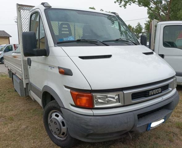 IVECO DAILY cassone fisso