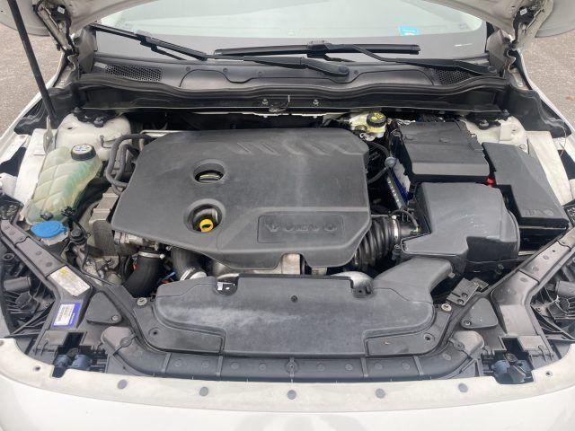 VOLVO V40 D2 1.6 DIESEL 115 CV Momentum