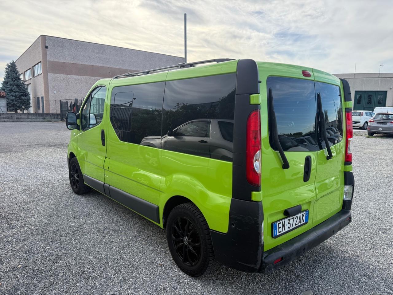Renault Trafic T27 2.0 16V PC-TN PASSENGER CONFORT