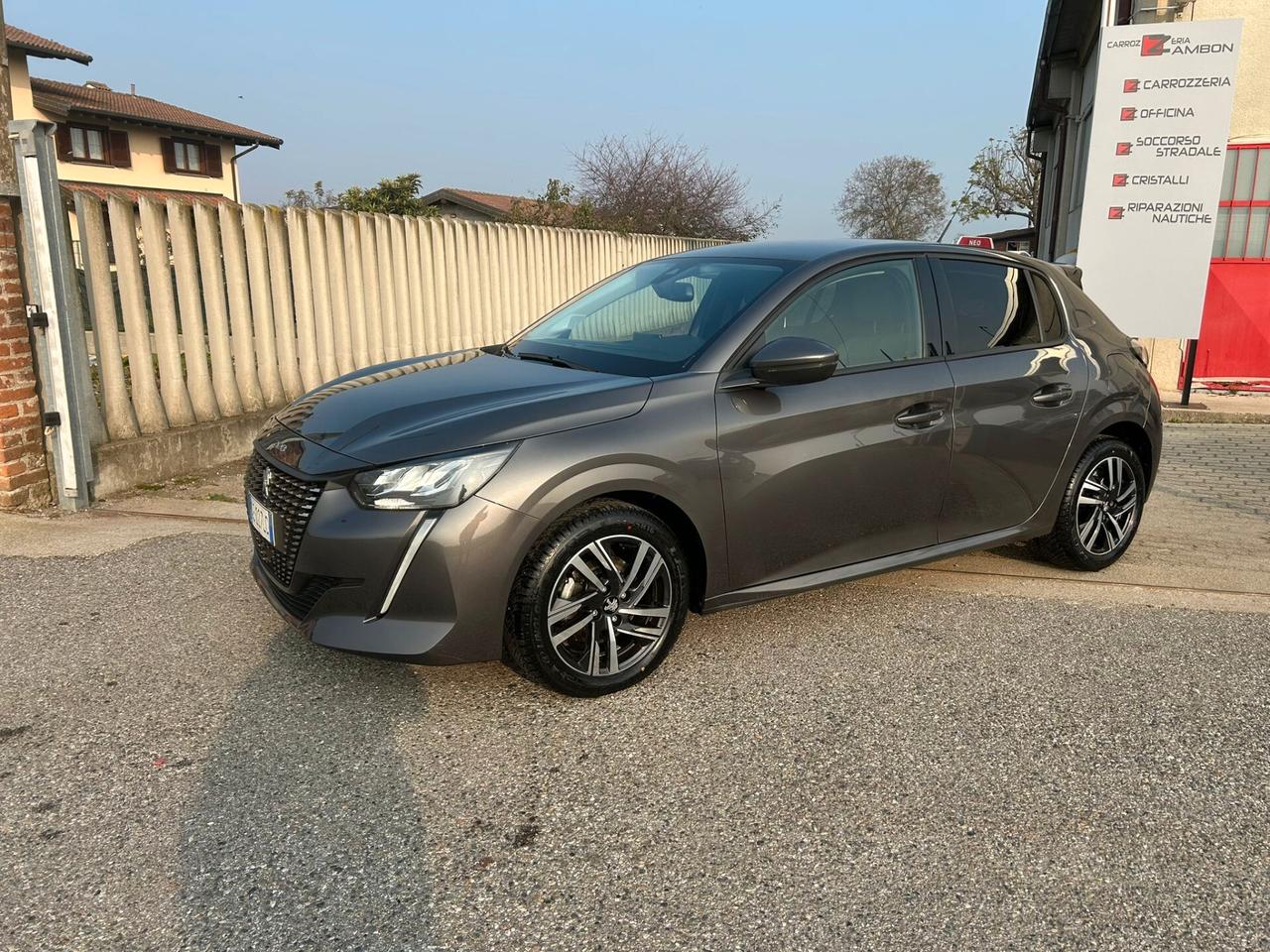 Peugeot 208 PureTech 100 Stop&Start 5 porte Allure
