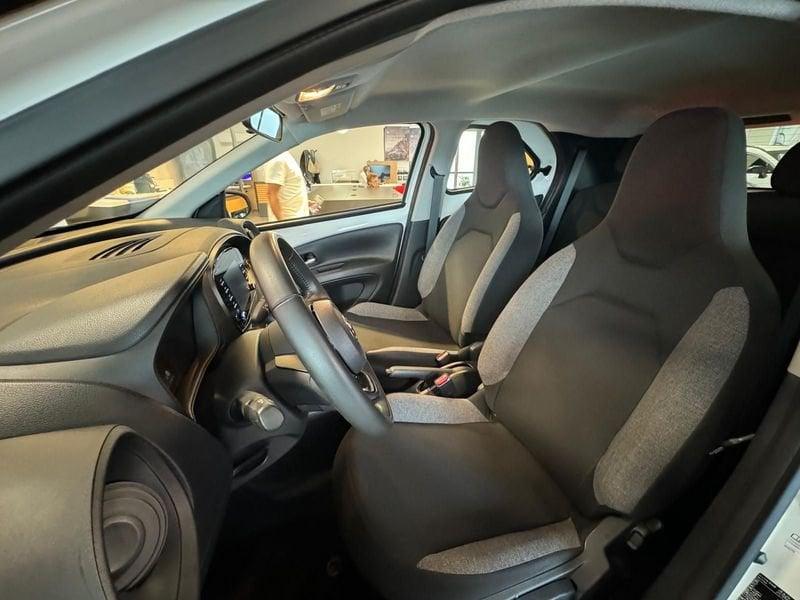 Toyota Aygo X Aygo X 1.0 Active 72cv