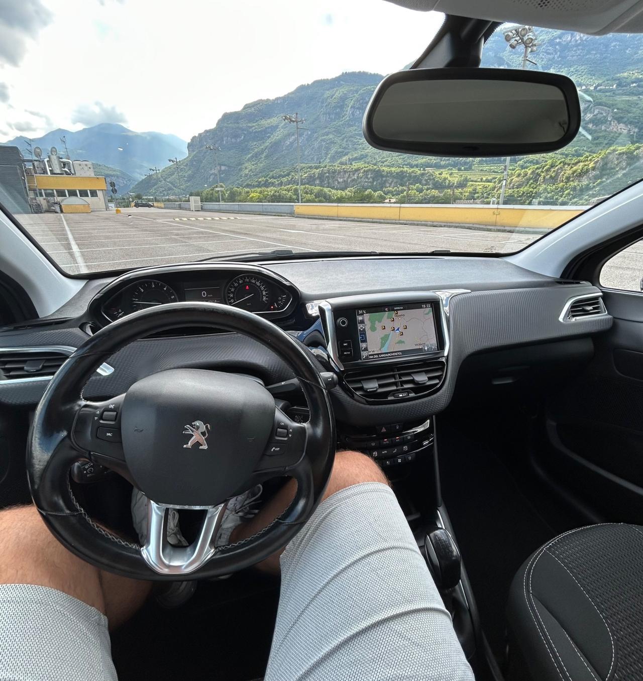 Peugeot 208 BlueHDi 5p Allure Neopatentati 2016