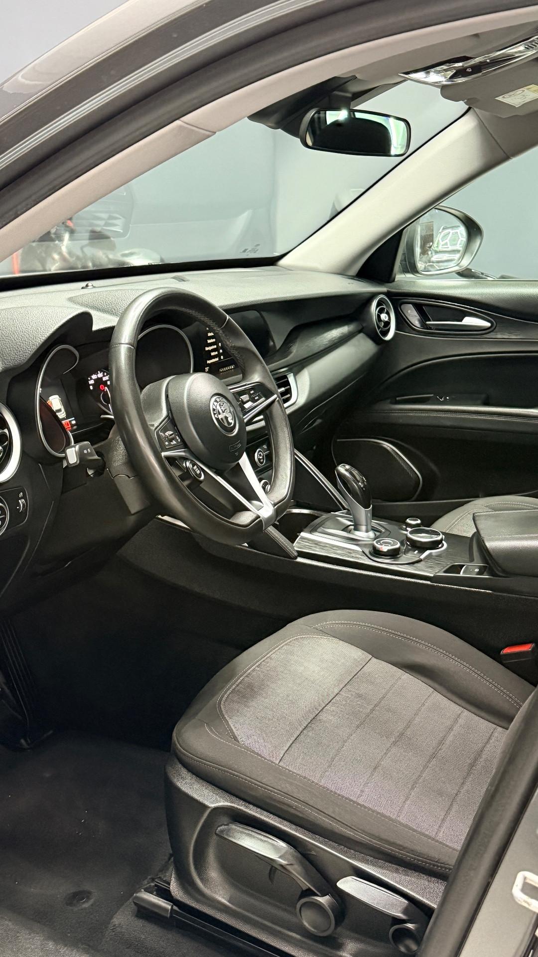 Alfa Romeo Stelvio 2.2 Turbodiesel 180 CV AT8 RWD Executive