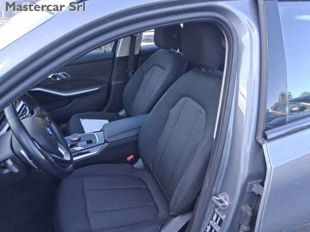 BMW 320 Serie 3 G21 2022 Touring 320d Touring mhev 48V xdr
