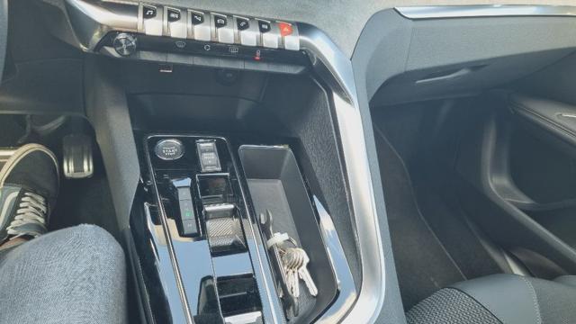 PEUGEOT 3008 BlueHDi 130 S&S EAT8 GT Autocarro