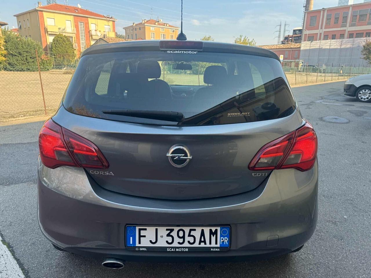 Opel Corsa 1.3 Diesel 5 porte b-Color