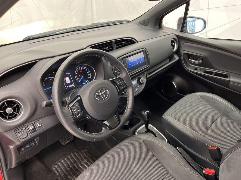 Toyota Yaris III 2017 5p 1.5h Style my18