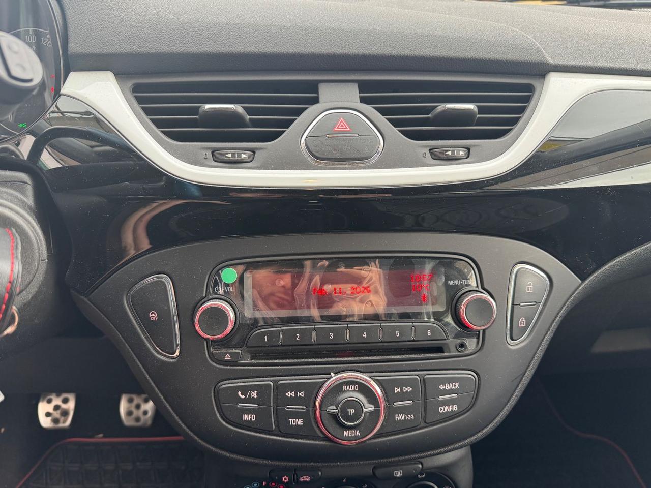 Opel Corsa Cosmo 1.2 #9269