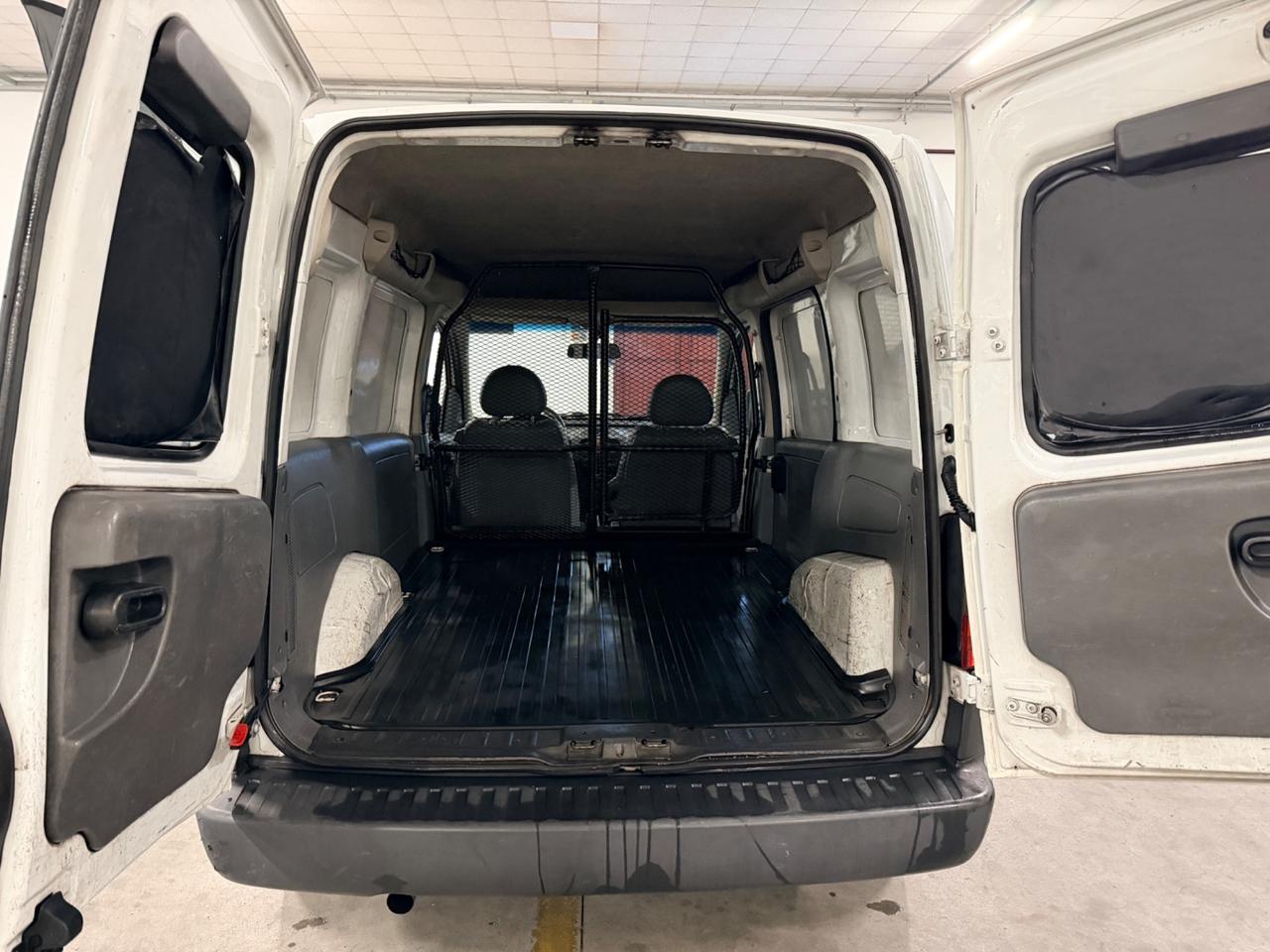 Opel Combo 1.7 DI 4p. Van Vetrato