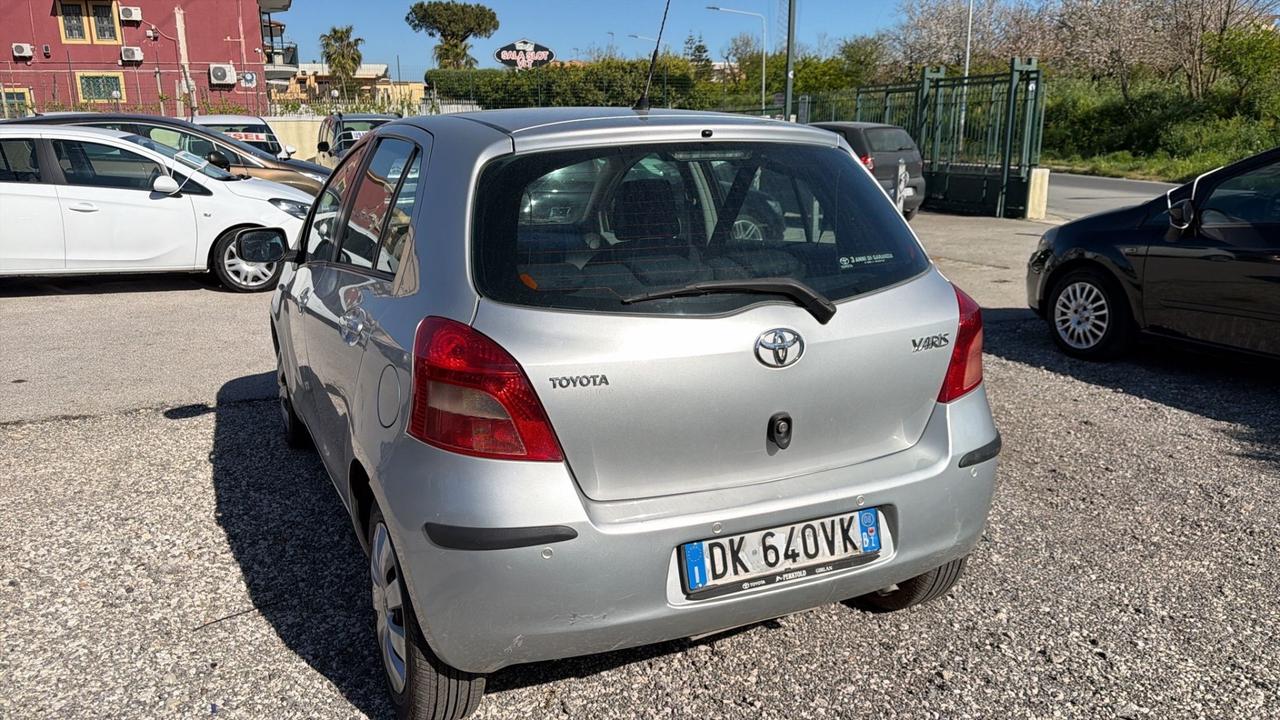 Toyota Yaris 1.3 BENZINA 2008 AUTOMATICA