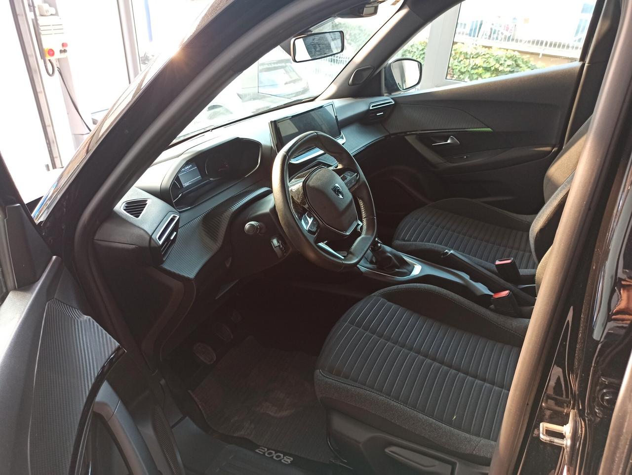 Peugeot 2008 PureTech 100 S&S Active