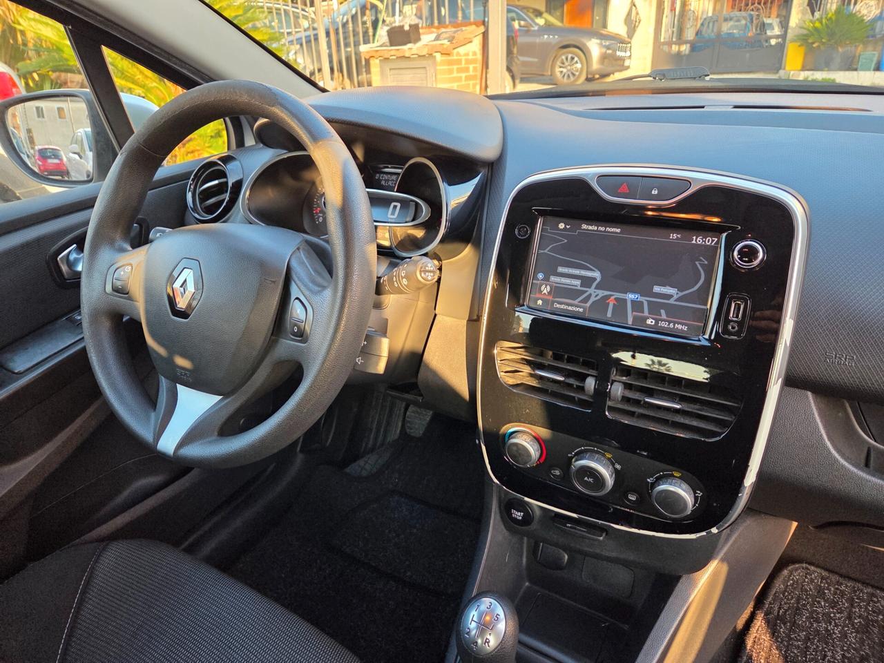 Renault Clio 1.2 75CV 5 porte Intens- PERFETTA