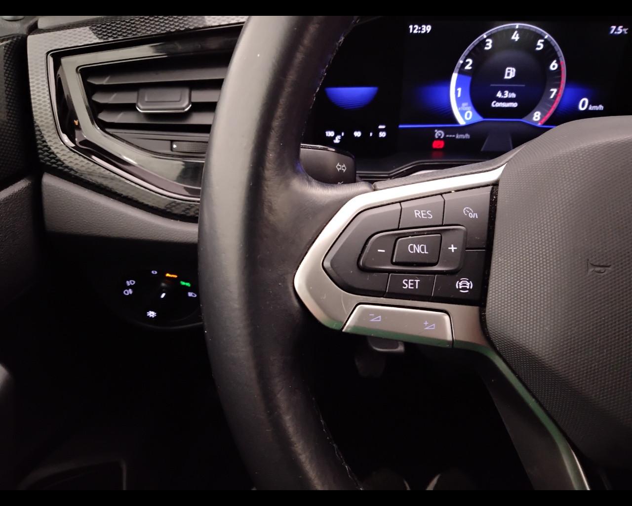 VOLKSWAGEN Polo VI 2022 - Polo 1.0 tsi Life 95cv