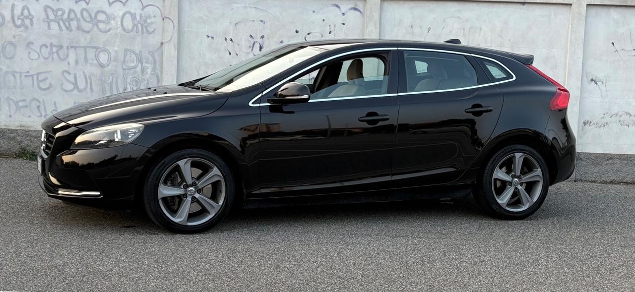 Volvo V40 2.0 D3 150 Geartronic perfetta
