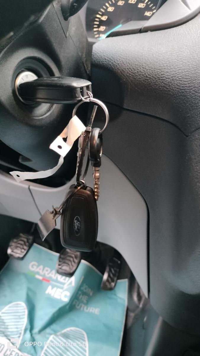 FORD transit custom 270 2.0 tdci 130cv Trend L1H1 E6 transit custom 270 2.0 tdci 130cv Trend L1H1 E6