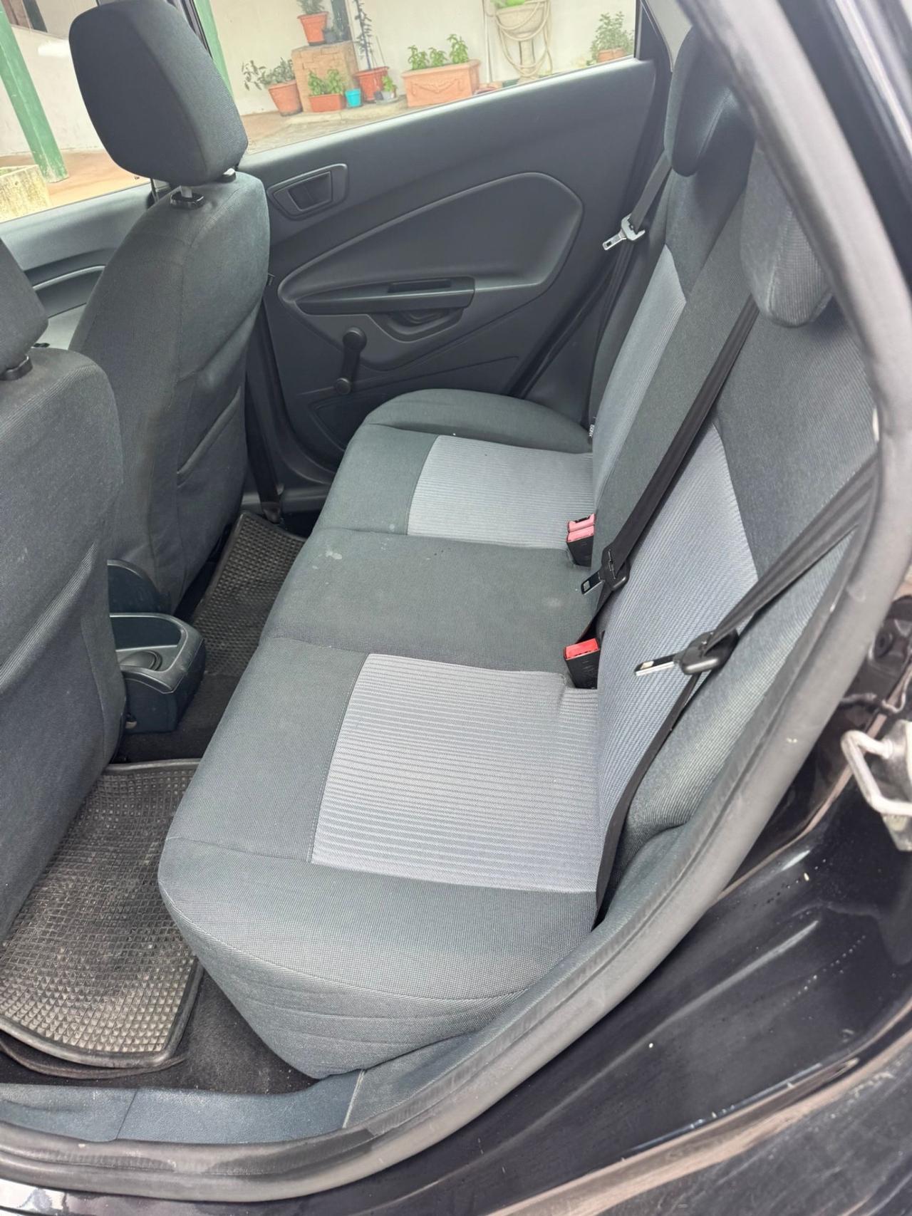 Ford Fiesta 1.2 82 CV 5 porte Titanium neopatentati