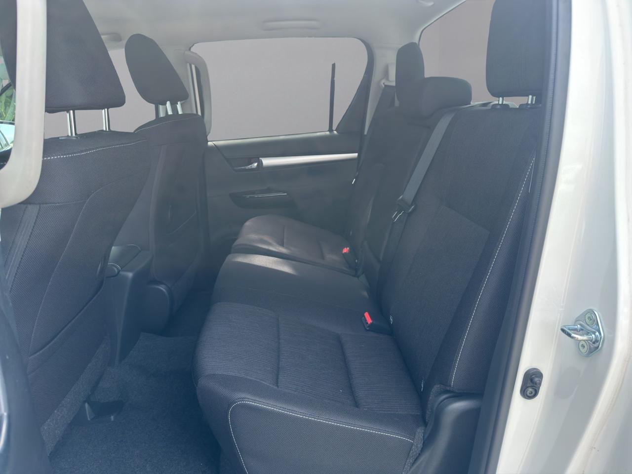 Toyota Hilux MY25 2.8 d-4d 48V double cab Lounge