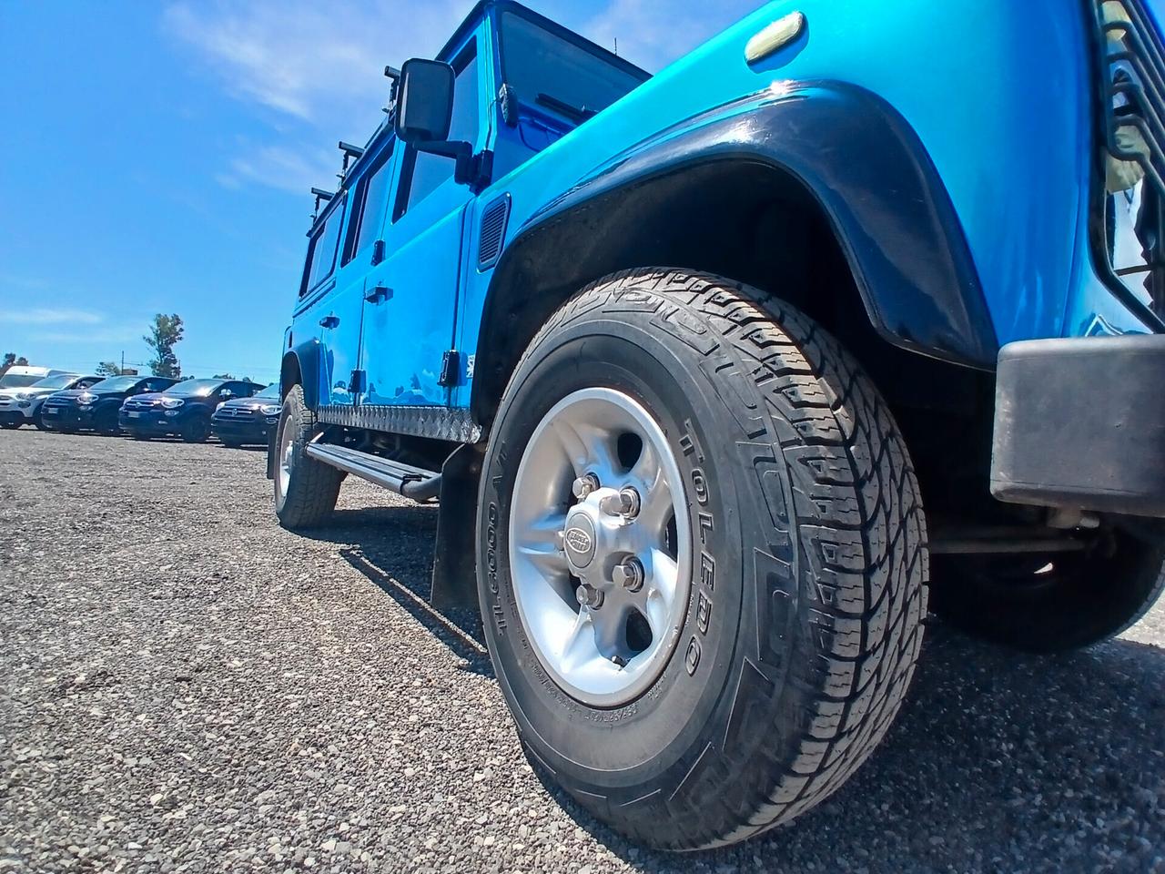 Land Rover Defender 110 2.5 Td5 cat High Capacity Pick Up
