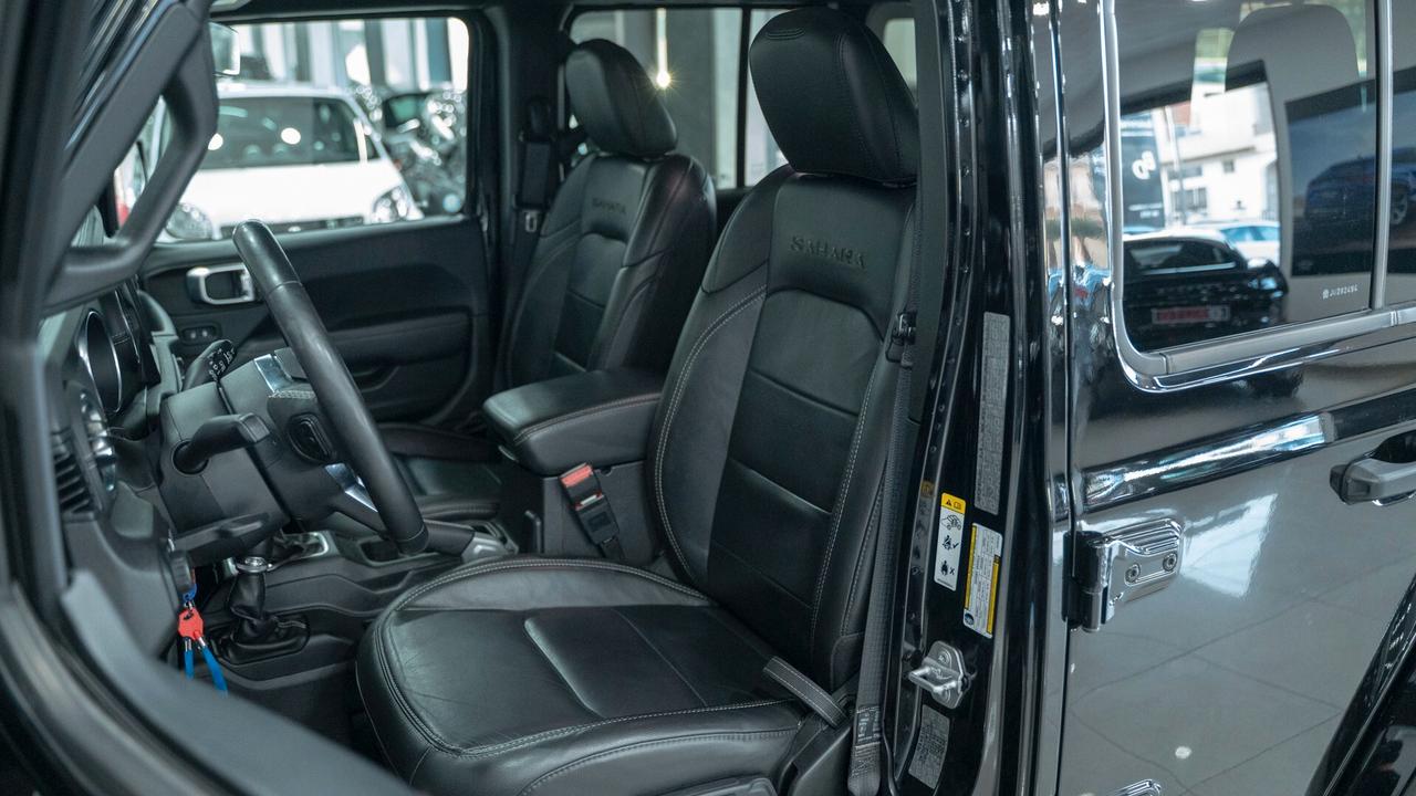 Jeep Wrangler UNLIMITED 2.2 MJT II SAHARA AUTO 200 CV XENO NAVI