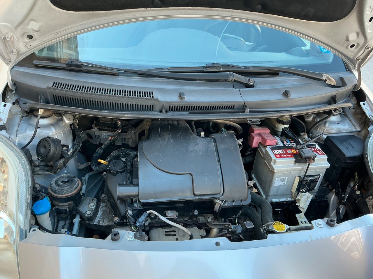 Toyota Yaris 1.0 5 porte Sol