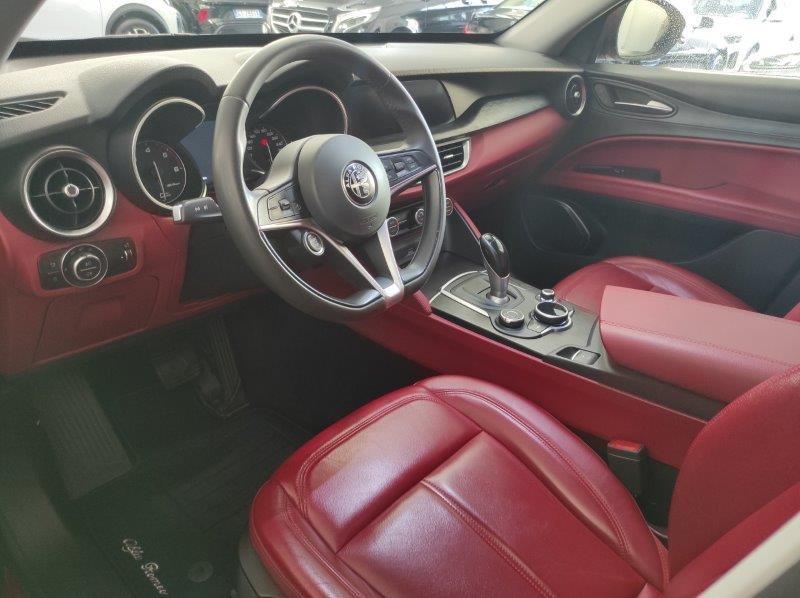 ALFA ROMEO Stelvio - Stelvio 2.2 Turbodiesel 180 CV AT8 Q4 Executive