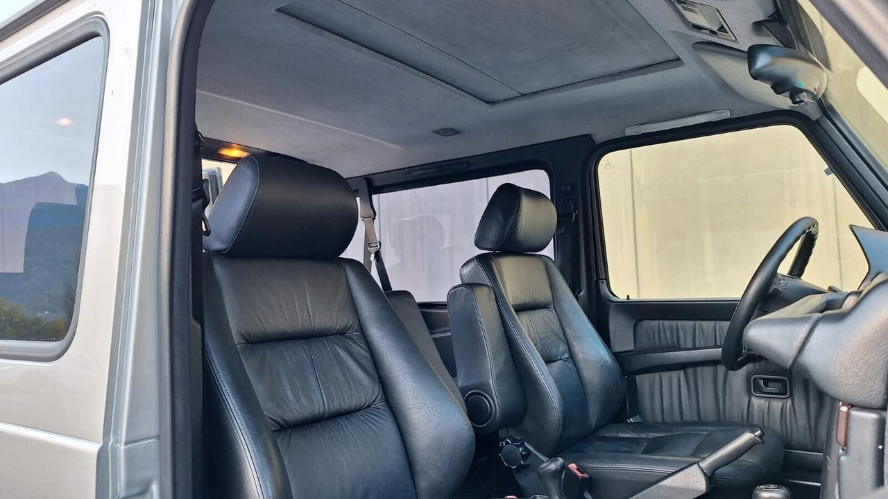 Mercedes-Benz Classe G 300 passo corto Tetto