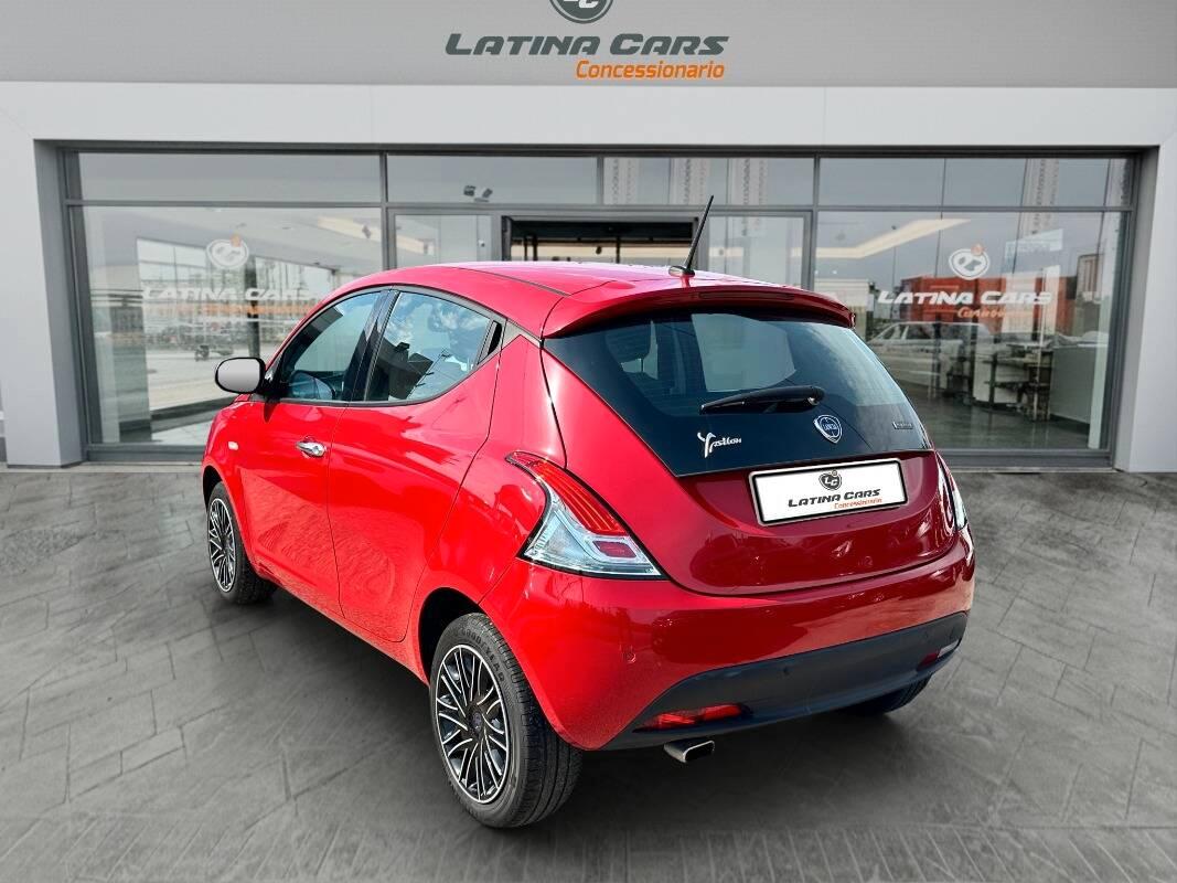 Lancia Ypsilon III 1.0 firefly hybrid Gold s&s 70cv CON CARPLAY