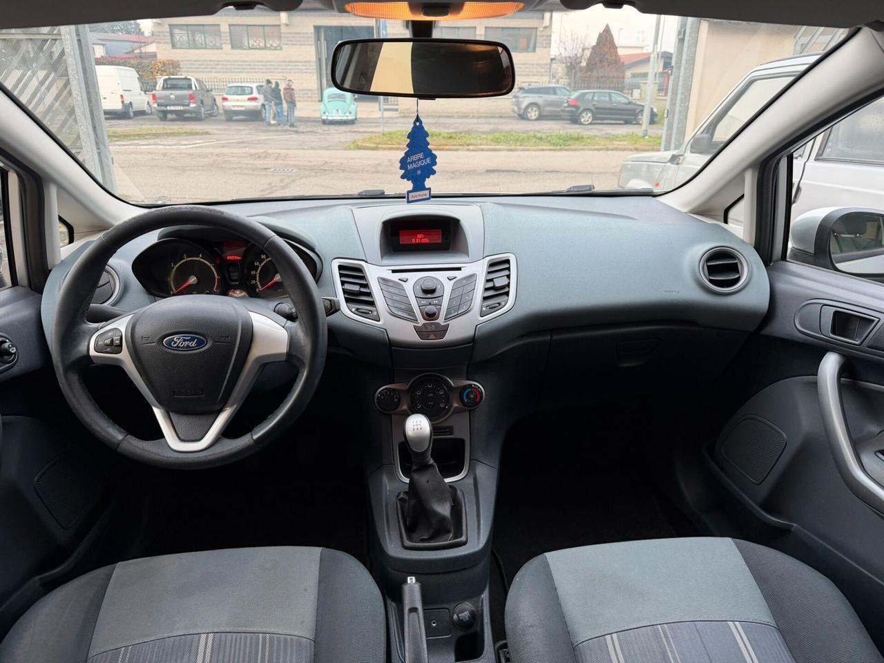 Lancia Ypsilon 1.3 MJT 16V 95 CV 5 porte S&S Silver
