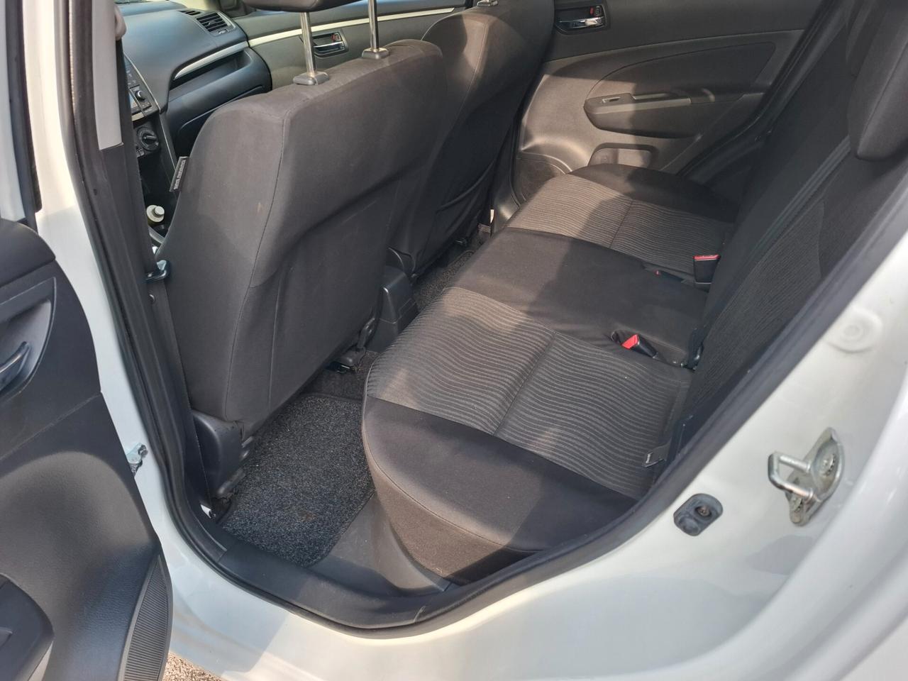 Suzuki Swift 1.2 VVT 5 porte GPL