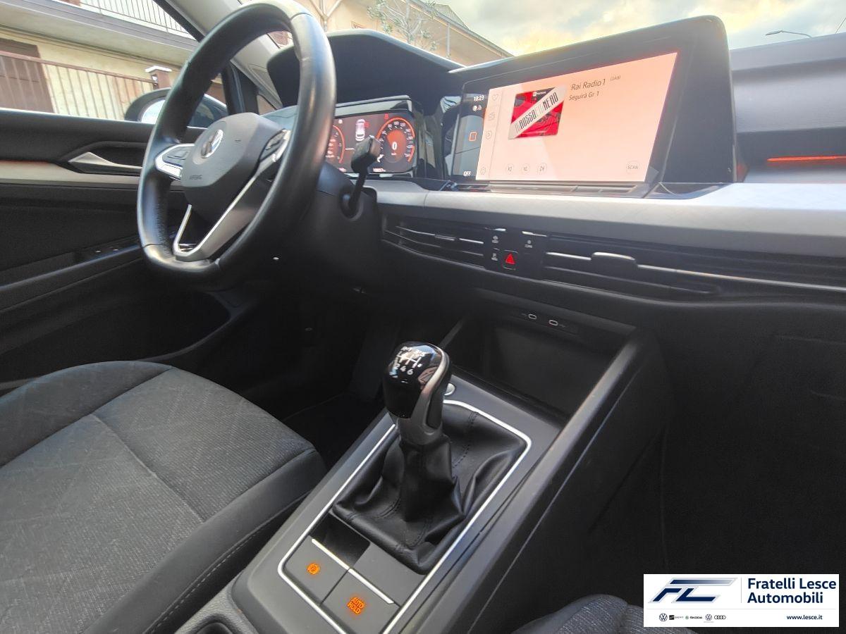 VOLKSWAGEN - Golf 8 2.0 tdi scr life 115cv 6marce (Pronta Consegna)