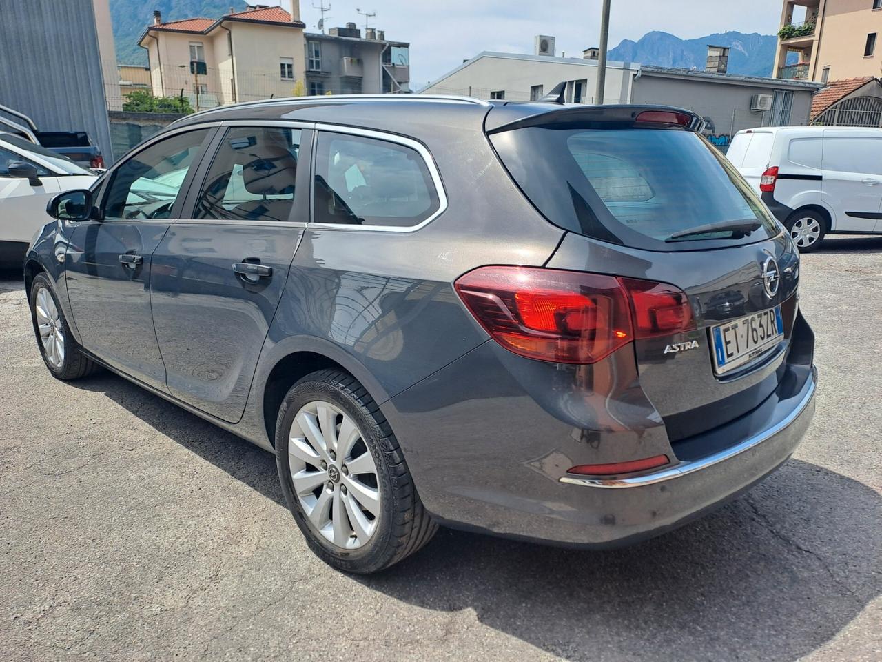 OPEL ASTRA 1.7 CDTI 130 CV COSMO SW