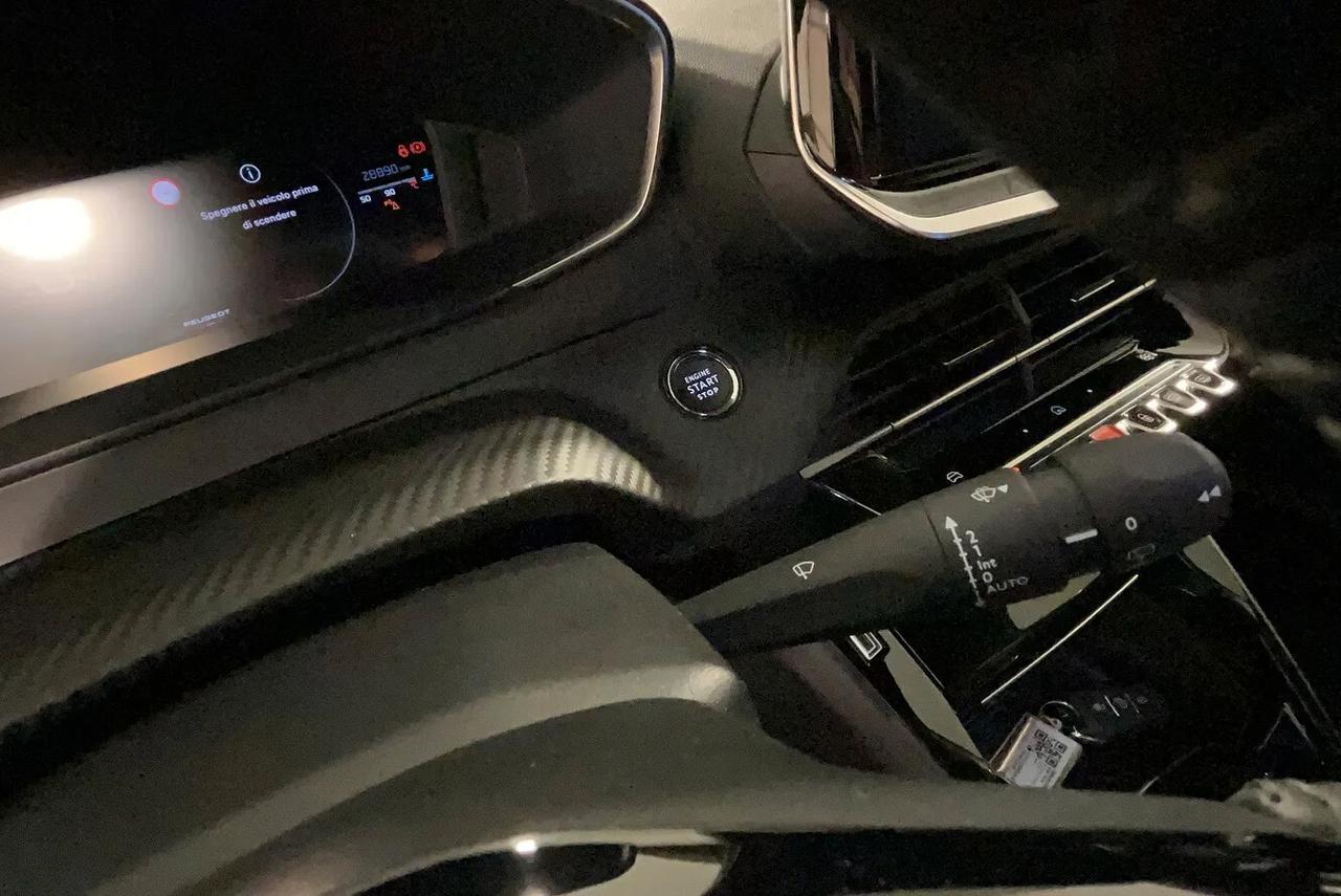 Peugeot 2008 PureTech 100 S&S Allure