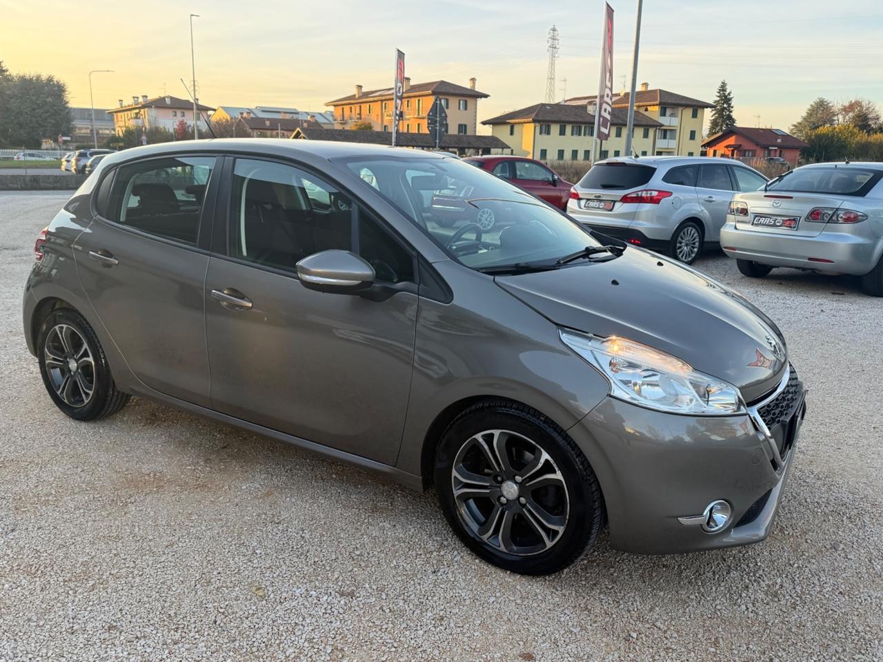 Peugeot 208 1.6 e-HDi 92 CV Stop&Start 5 porte Allure