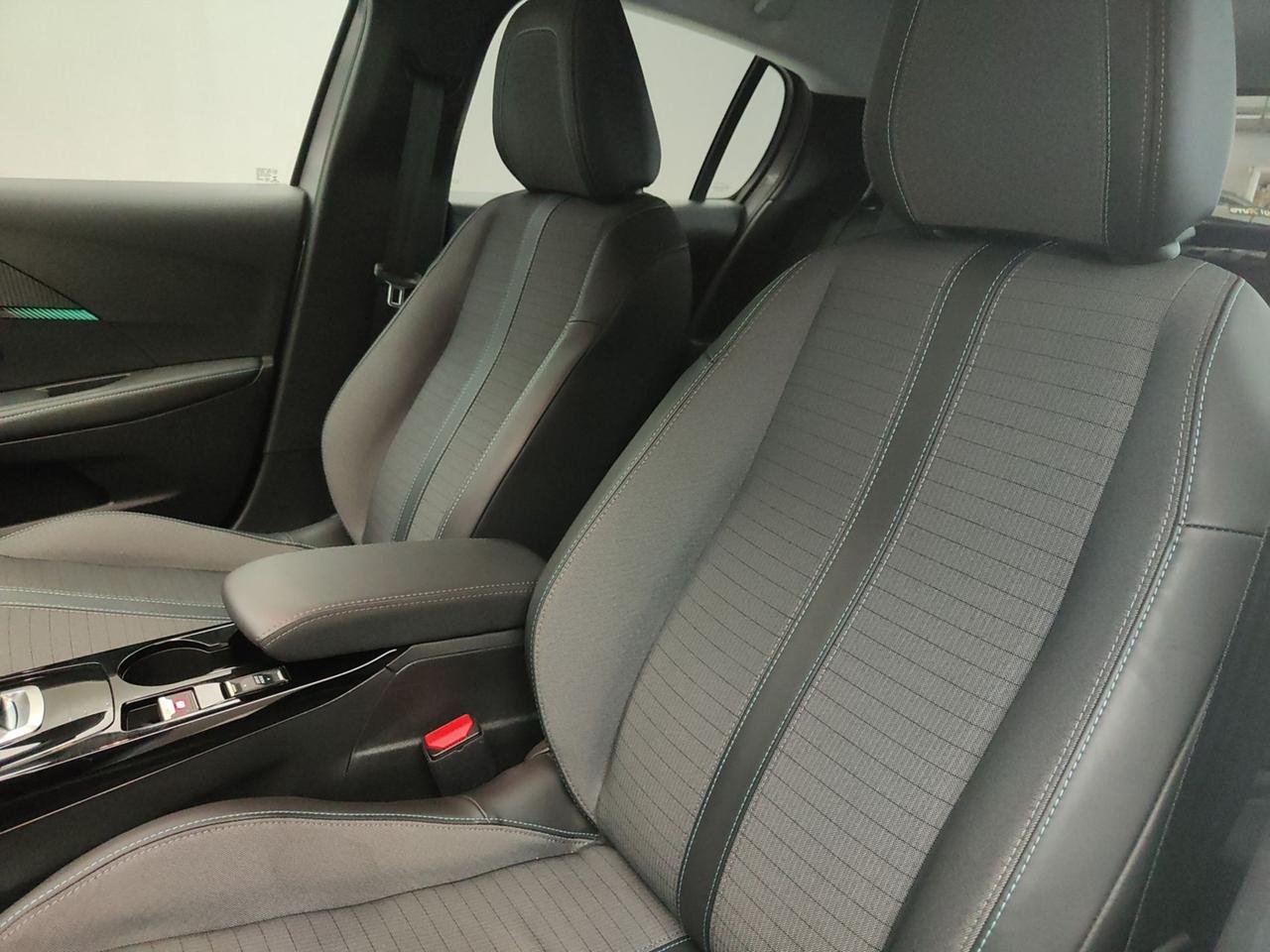 PEUGEOT 208 II 2019 E-208 ALLURE PACK 100KW 136CV