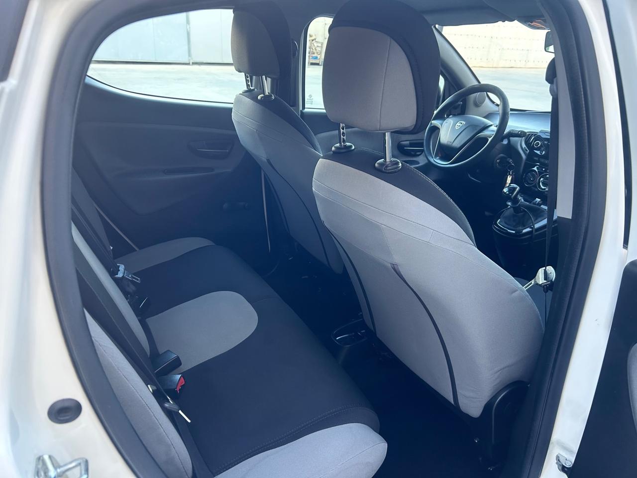 Lancia Ypsilon 1.2 69 CV 5 porte Elle