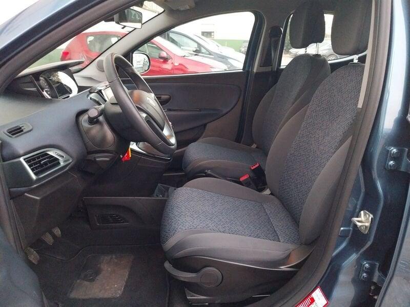 Lancia Ypsilon Ypsilon 1.2 Silver Gpl 69cv