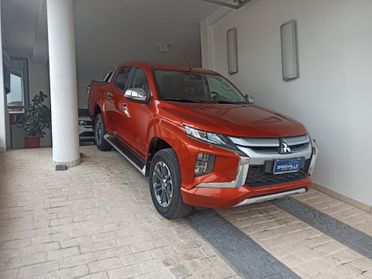 Mitsubishi L200 2.3 D Club Cab 4x4 Super Select Intense 2022