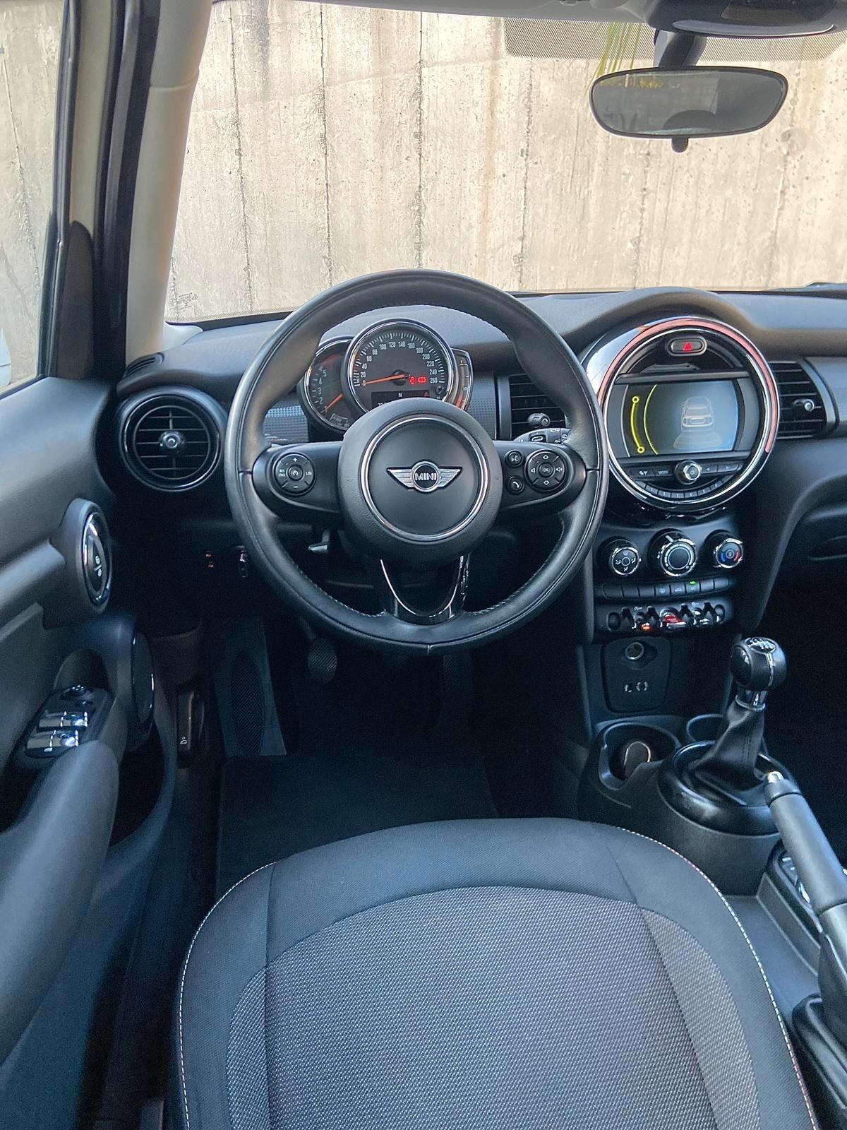 Mini Cooper D 1.5 116cv Hipe 5p