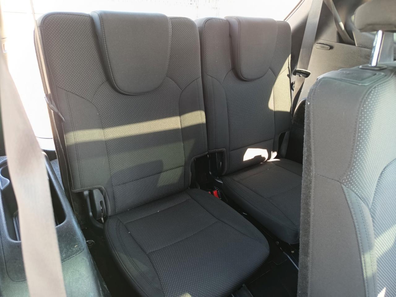 Kia Carens 1.7 CRDi 115 CV Class 7 posti