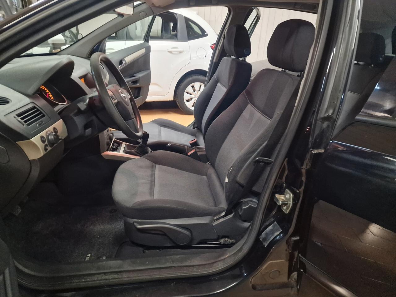 Opel Astra 1.3 CDTI 5 porte Enjoy, 97 mila chilometri