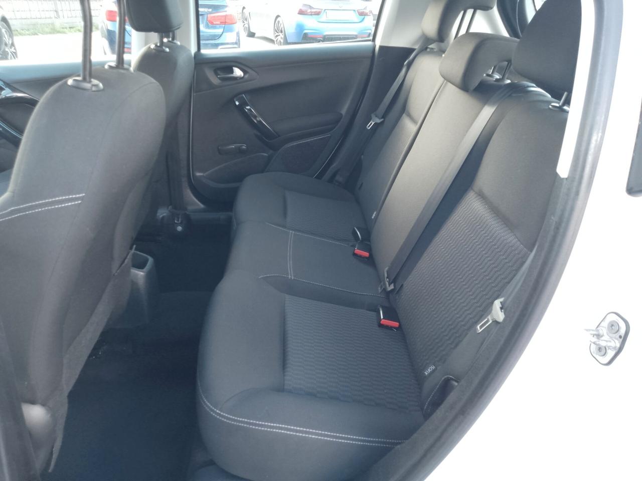 Peugeot 208 BlueHDi 75 5 porte Allure