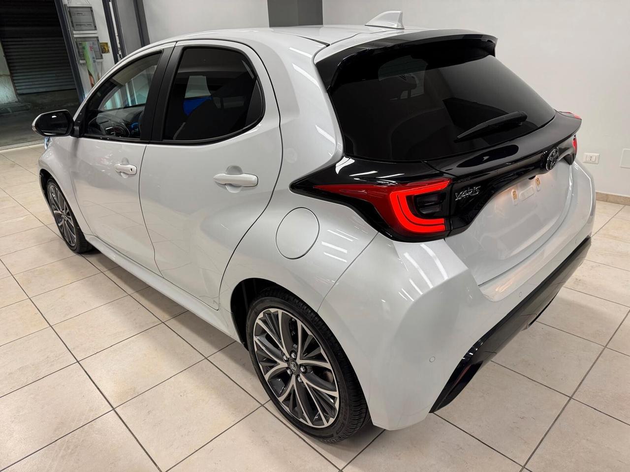 Toyota Yaris 1.5 130 Hybrid 5 porte Lounge