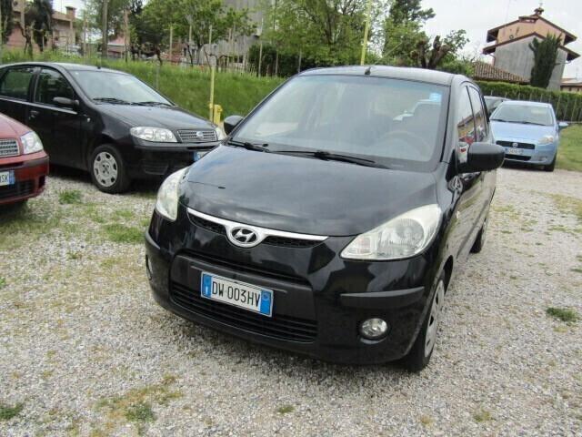 Hyundai i10 1.1 12V preparata con cura