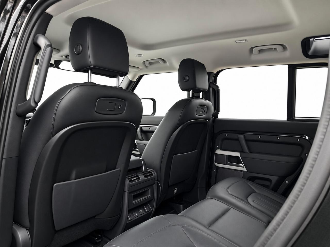 Land Rover Defender 110 3.0D I6 200 CV AWD Auto SE